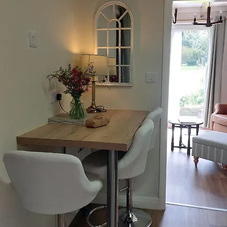 Tatil Evi Dog Friendly Cute In N Yorks Village 10 Miles Nth Of York Sheriff Hutton