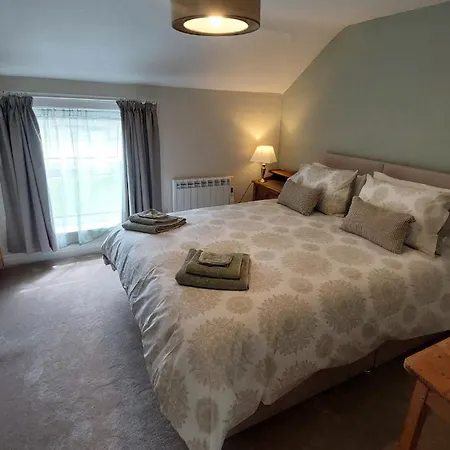 Tatil Evi Dog Friendly Cute In N Yorks Village 10 Miles Nth Of York *