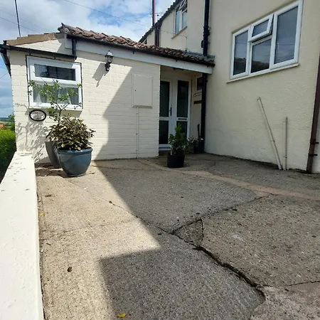 Dog Friendly Cute In N Yorks Village 10 Miles Nth Of York Tatil Evi Sheriff Hutton
